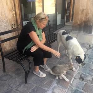 Meet your Posher, Wendy